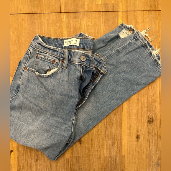 Abercrombie ultra high rise ankle straight jeans - Picture 4 of 4